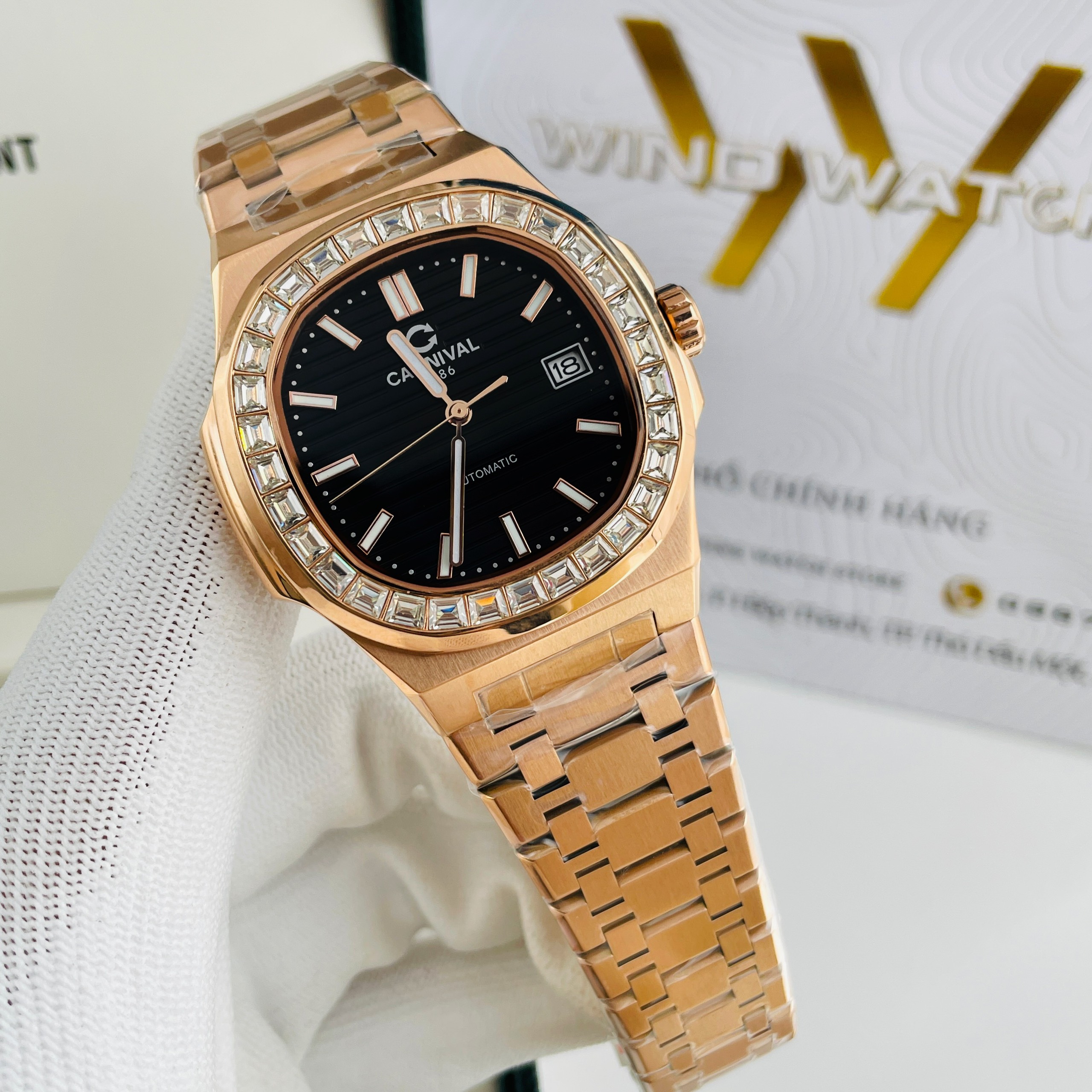 CARNIVAL 8108G-VH-D AUTOMATIC - KÍNH SAPPHIRE 2 carnival 8108g dây kim loại