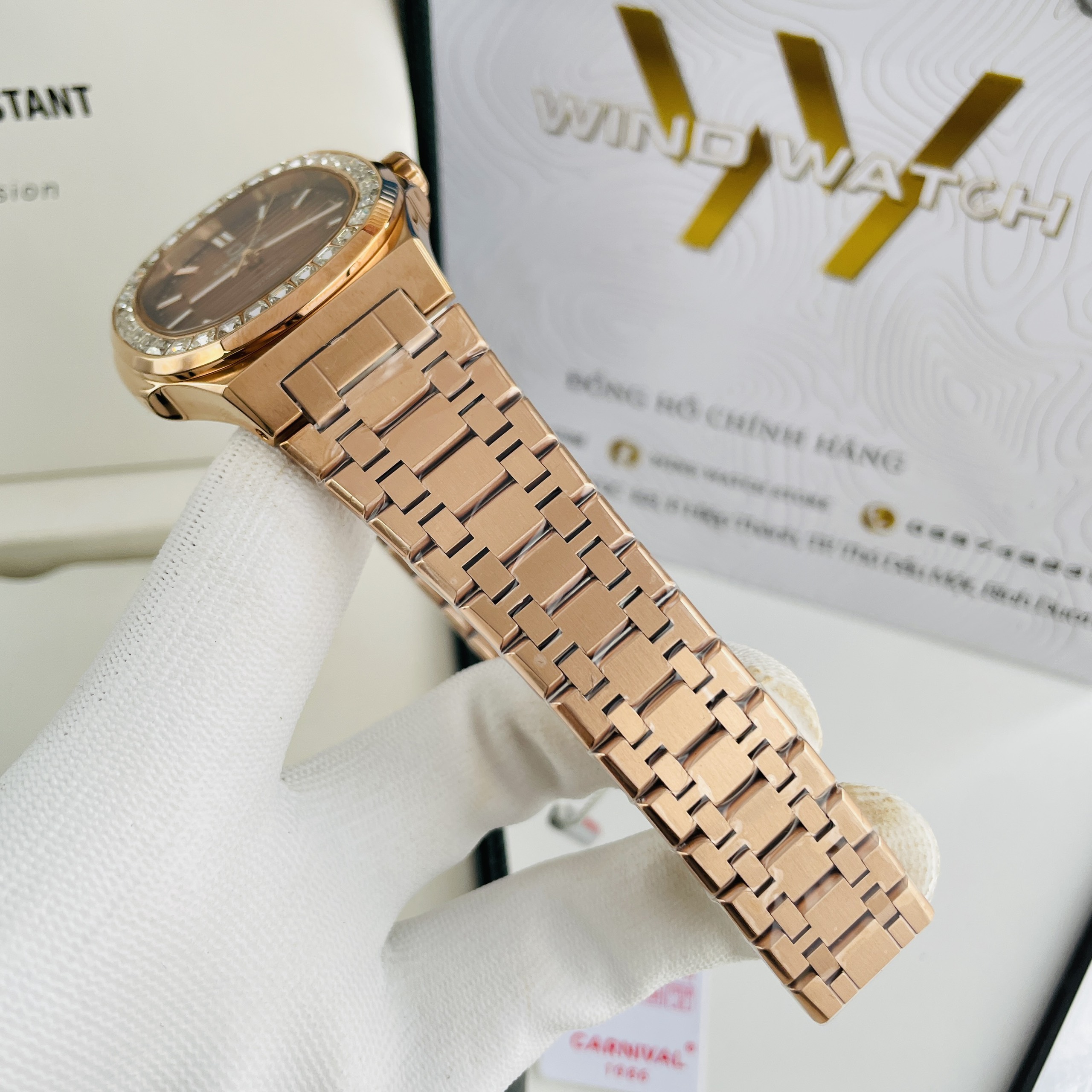 CARNIVAL 8108G-VH-X AUTOMATIC - KÍNH SAPPHIRE 4 carnival 8108g dây kim loại