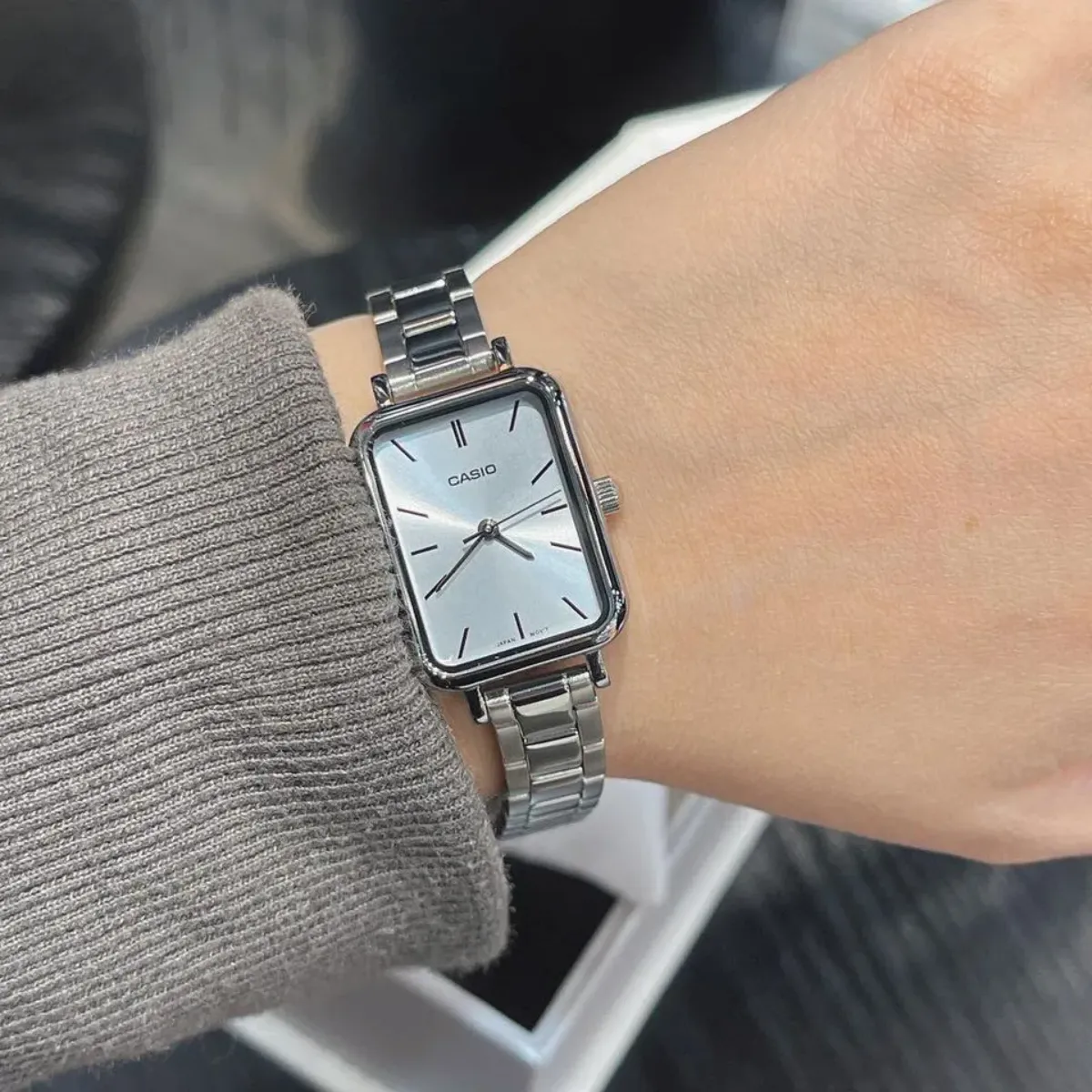 CASIO LTP-V009D-2E 3 Đồng hồ nữ Casio LTP-V009D-2E